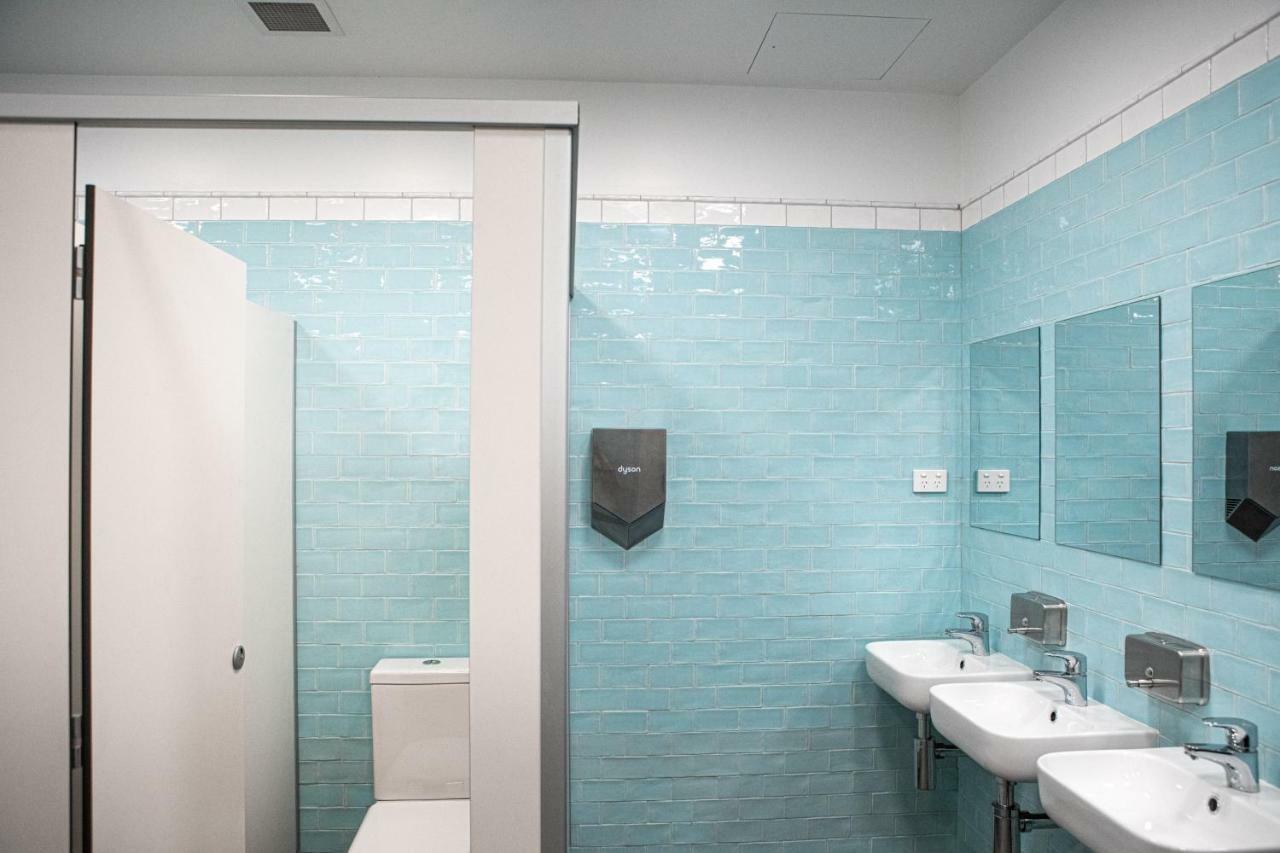 Bed in 6-Bed Mixed Dormitory Room with Shared Bathroom,831791030:JPEG